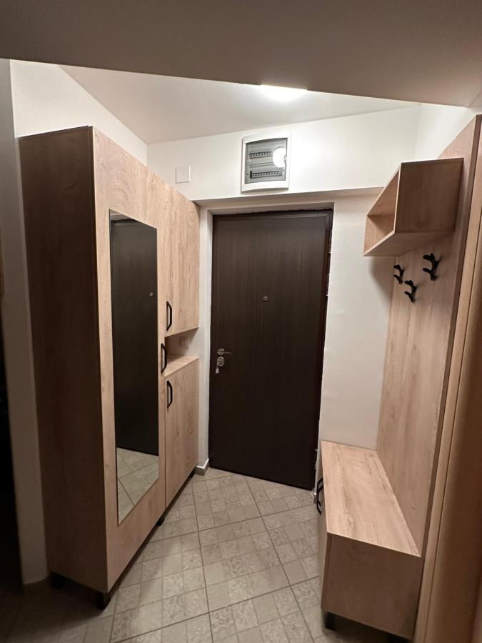 Dow Apartments - Luxury 13Th Floor, Parking Skopje Bagian luar foto